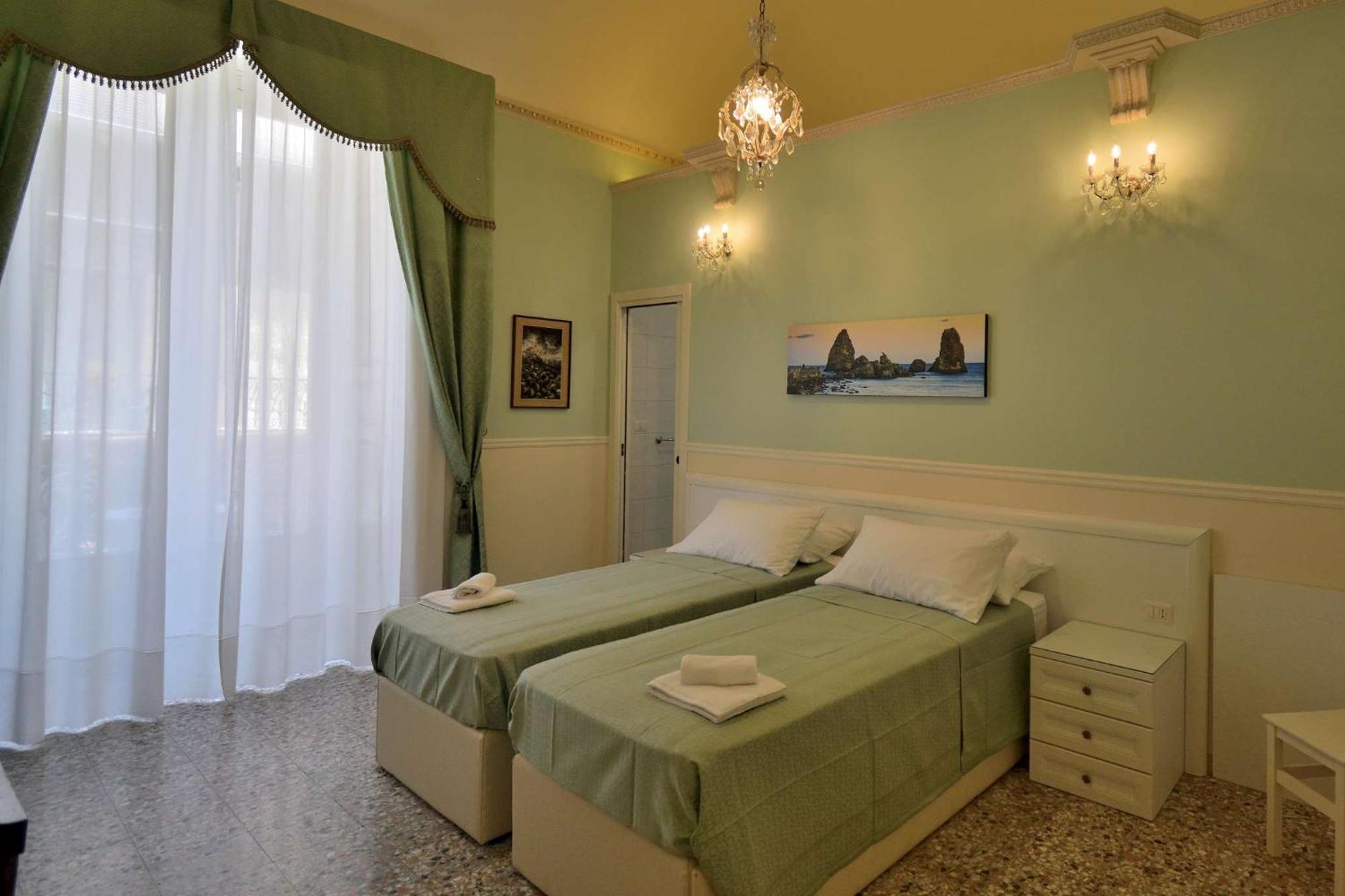 קטאניה Bellini Inn Deluxe מראה חיצוני תמונה